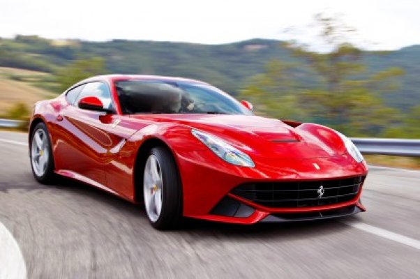 37 de automobile Ferrari, vândute anul acesta în România. Cât a costat cel mai scump model
